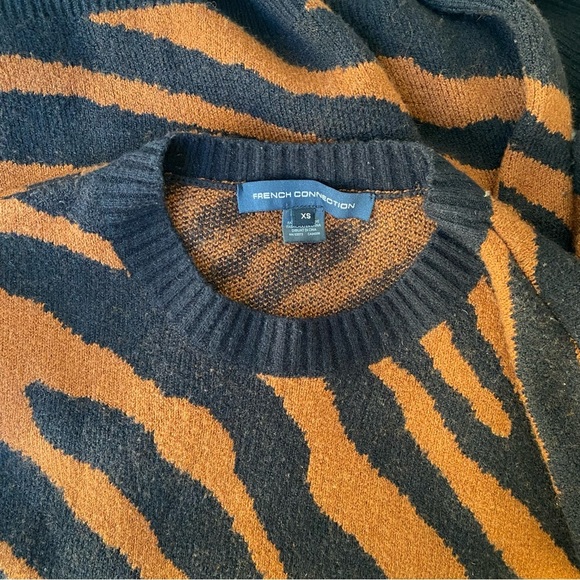 French Connection Tiger Stripe Balloon Sleeve Romantic Sweater, Size XS - Picture 6 of 8
